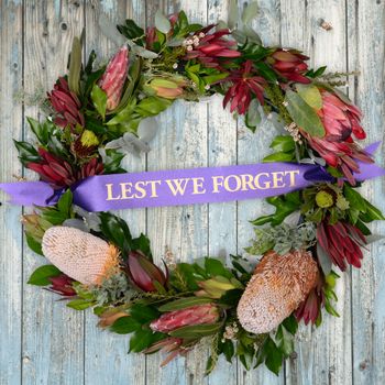 Native Wreath Large with Ribbon Flowers